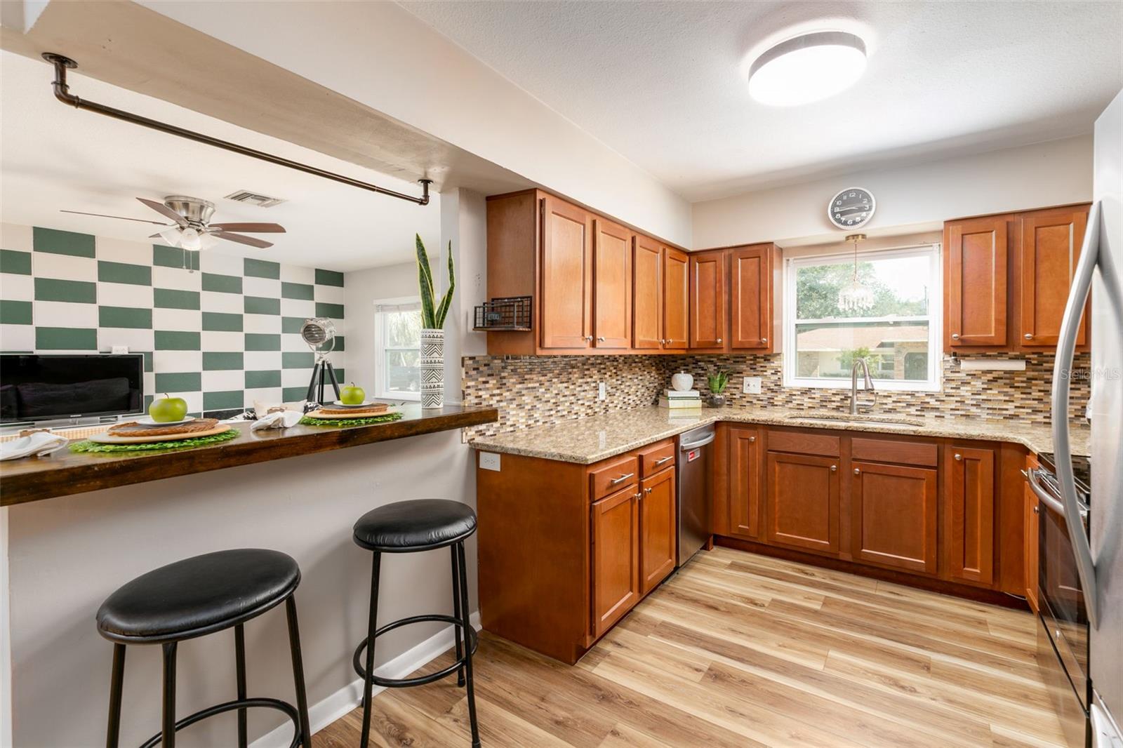 VILLA PARK ESTATES - Residential