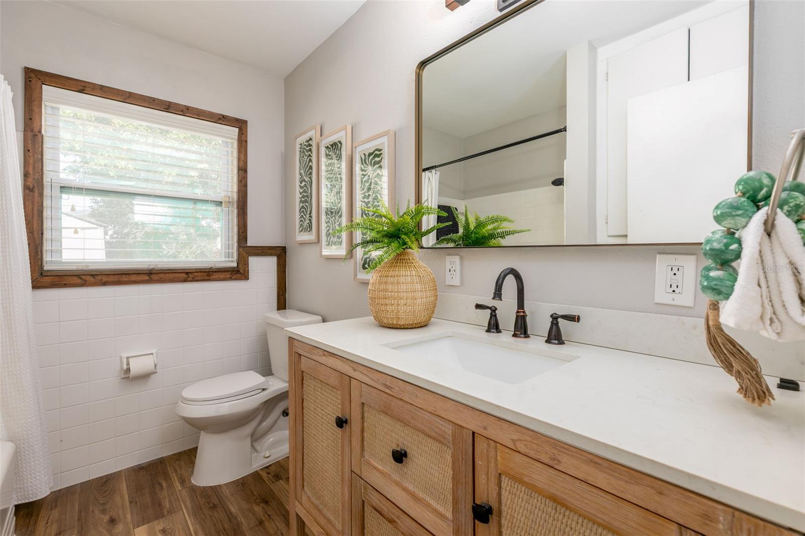 VILLA PARK ESTATES - Residential