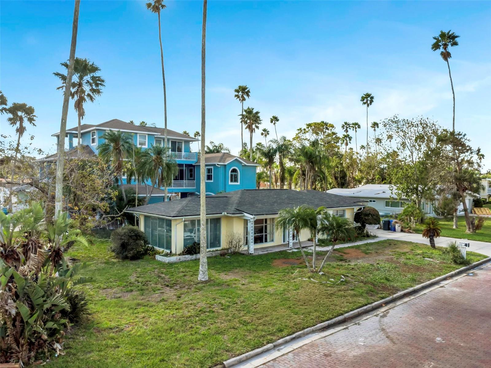 100 BUENA VISTA DRIVE S