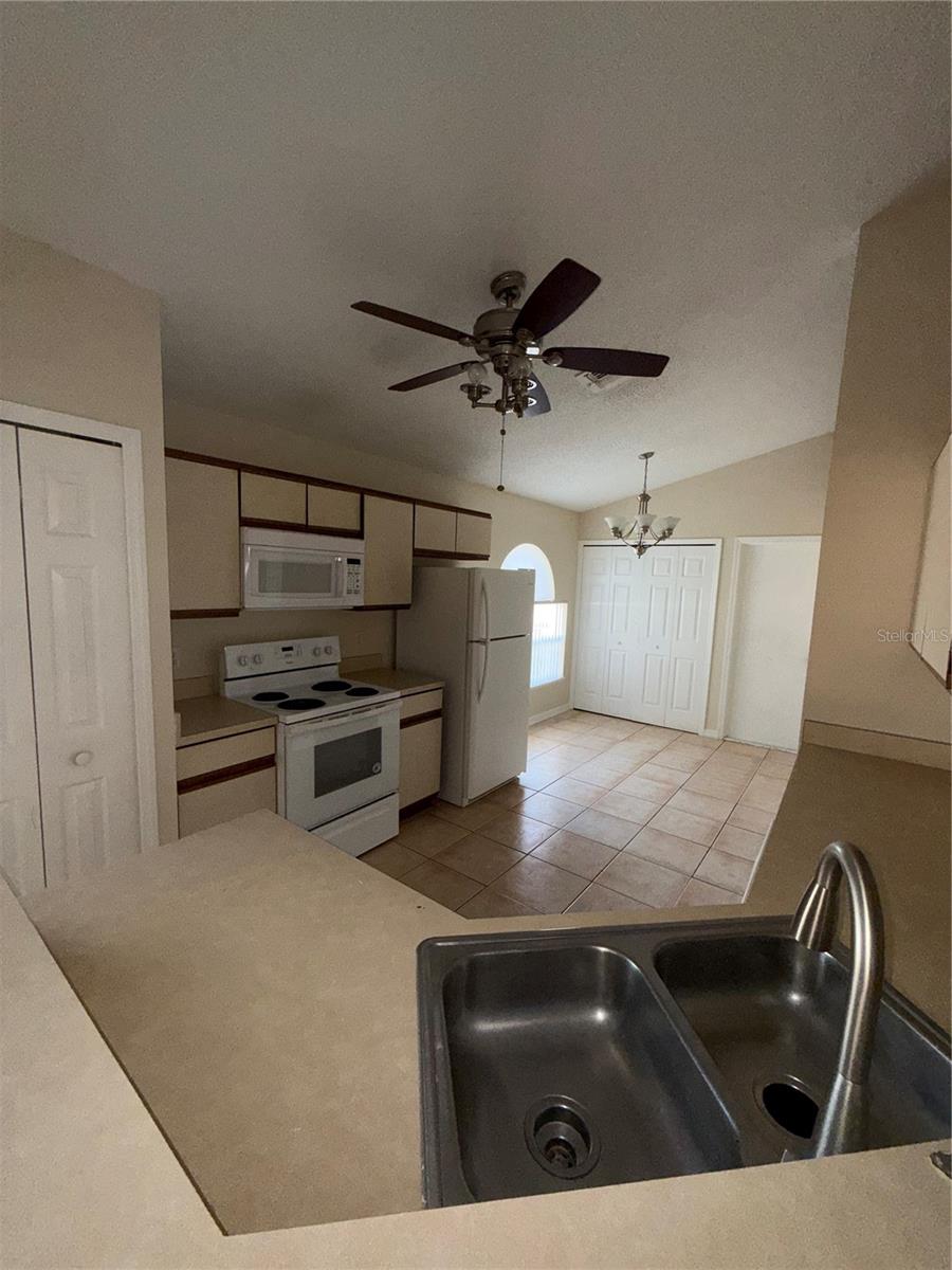 POINCIANA VILLAGE 2 NBHD 1 - Residential Lease
