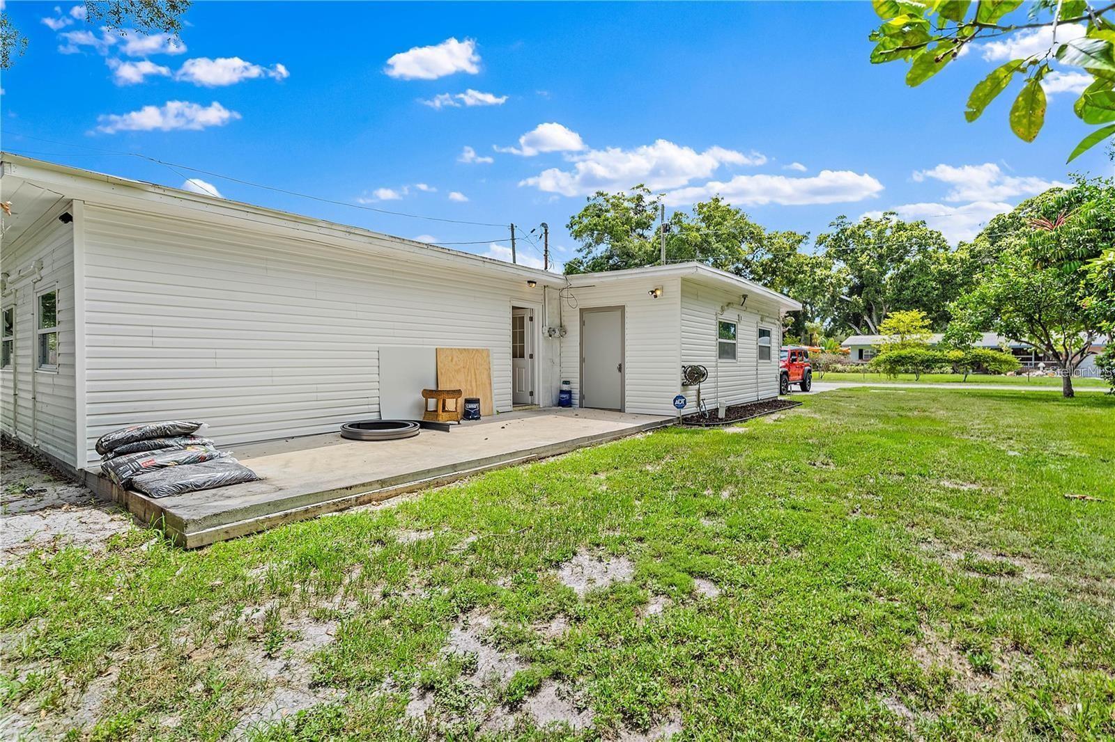 PINELLAS PARK - Residential Lease