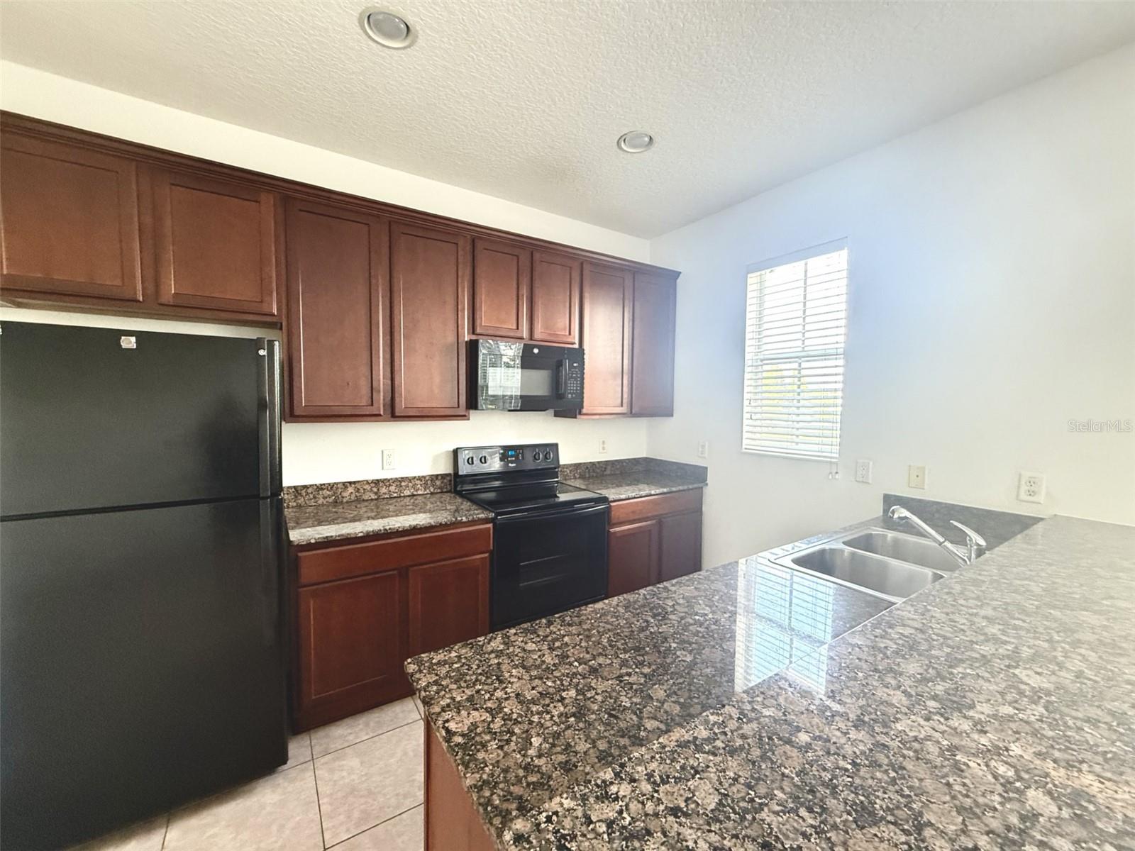 LAKE BRANDON PRCL 113 - Residential Lease