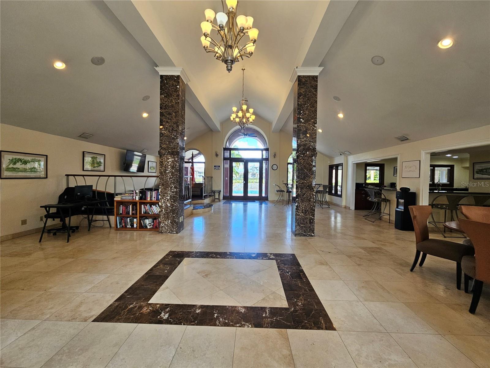 ITOPIA PRIVATE RESIDENCES CONDO - Residential