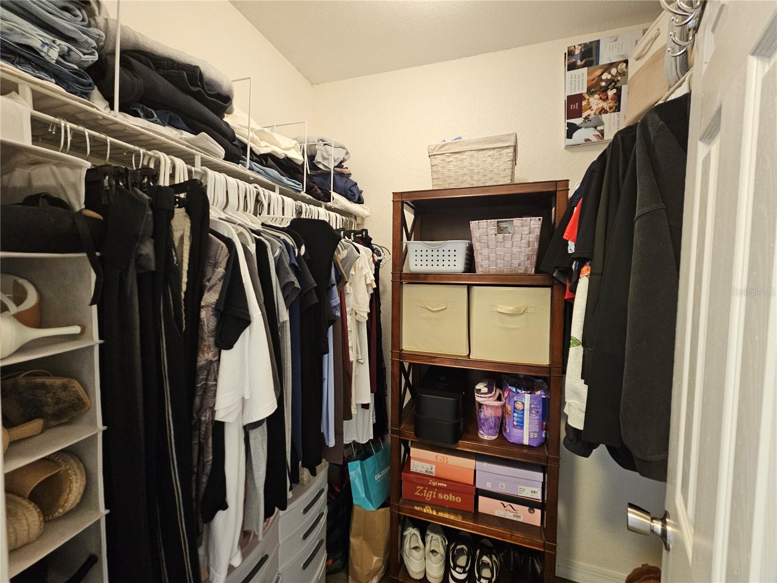 ITOPIA PRIVATE RESIDENCES CONDO - Residential