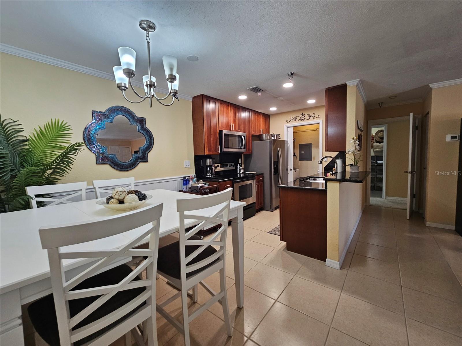 ITOPIA PRIVATE RESIDENCES CONDO - Residential