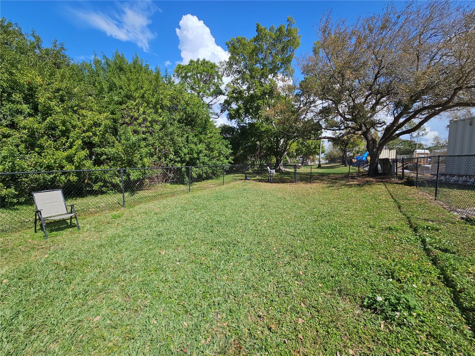 ITOPIA PRIVATE RESIDENCES CONDO - Residential