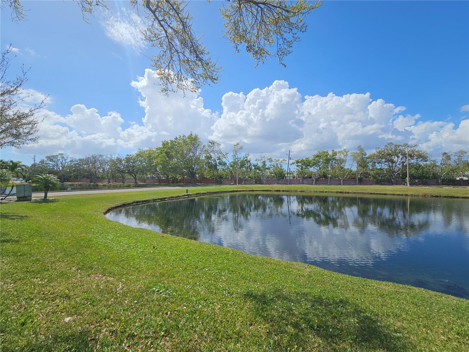 ITOPIA PRIVATE RESIDENCES CONDO - Residential