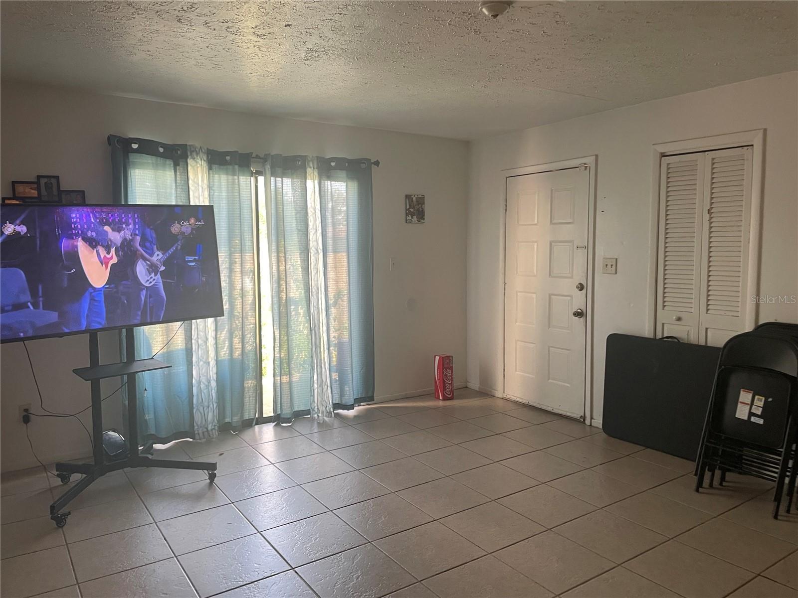 810 NW 9TH AVENUE
