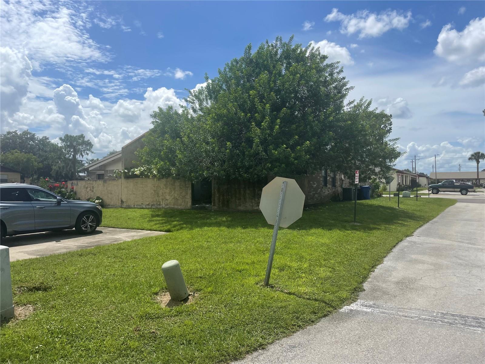 810 NW 9TH AVENUE