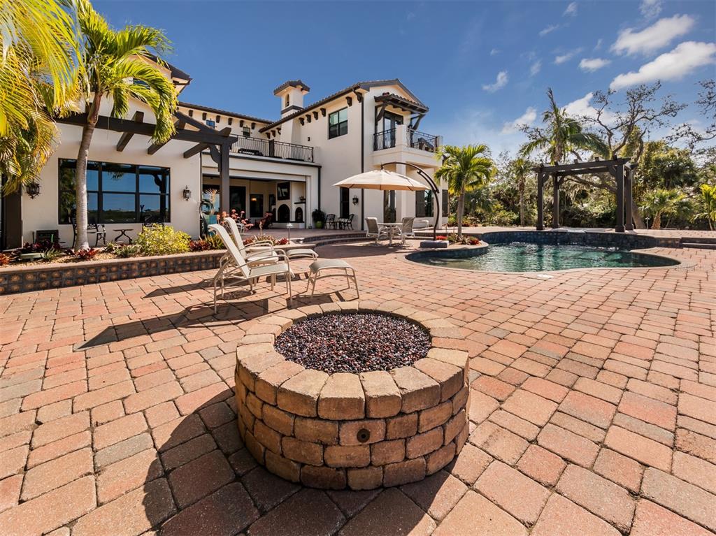 BLACKBURN RIDGE - Residential