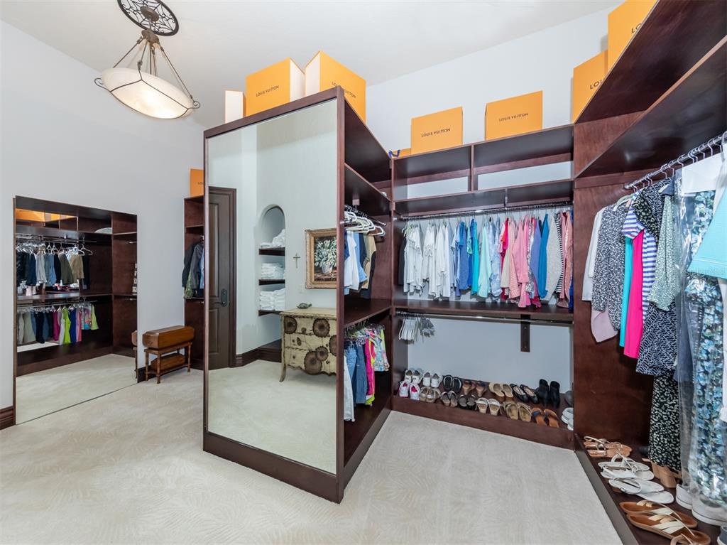 BLACKBURN RIDGE - Residential