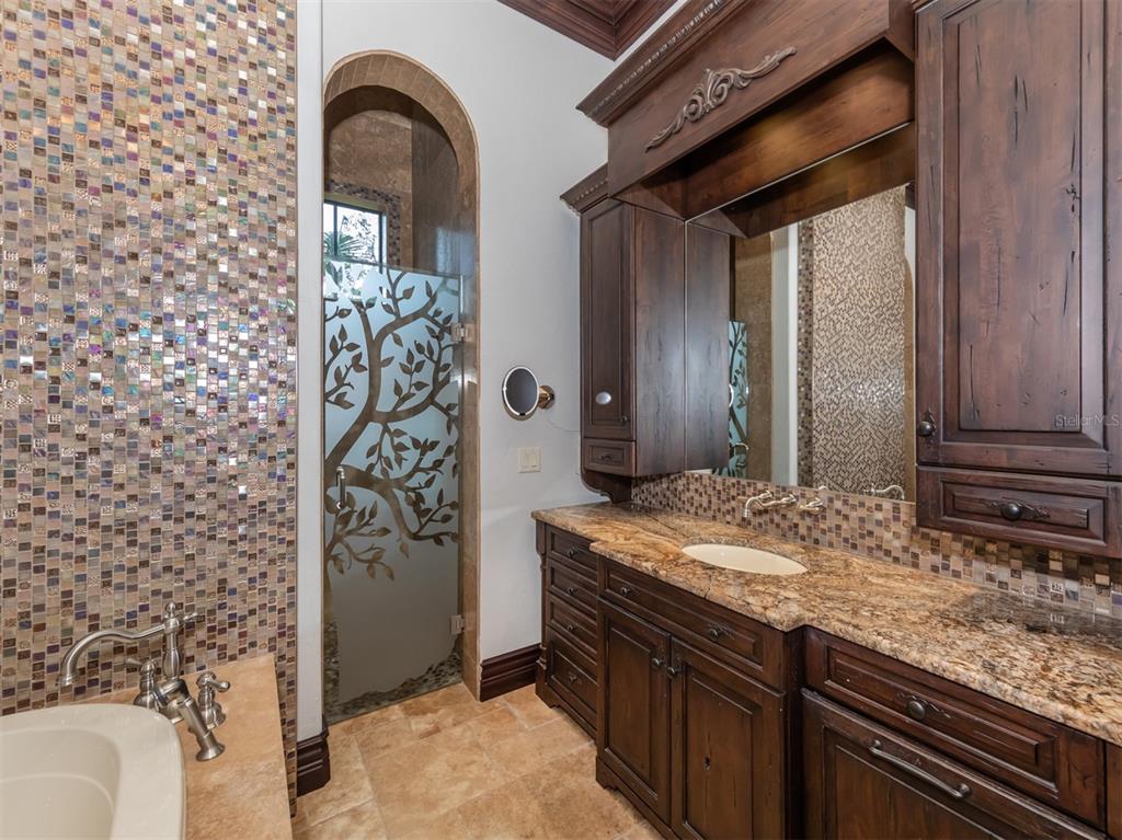 BLACKBURN RIDGE - Residential