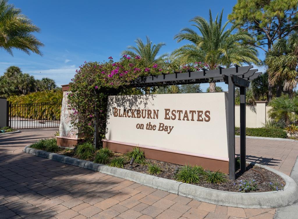 BLACKBURN RIDGE - Residential