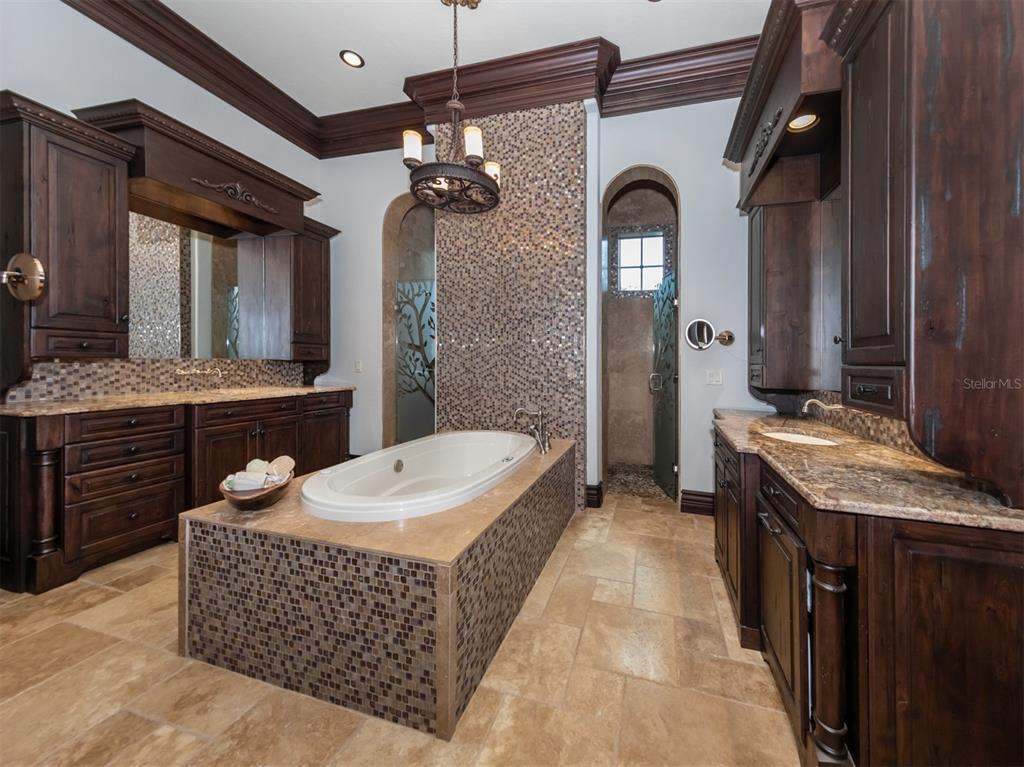 BLACKBURN RIDGE - Residential