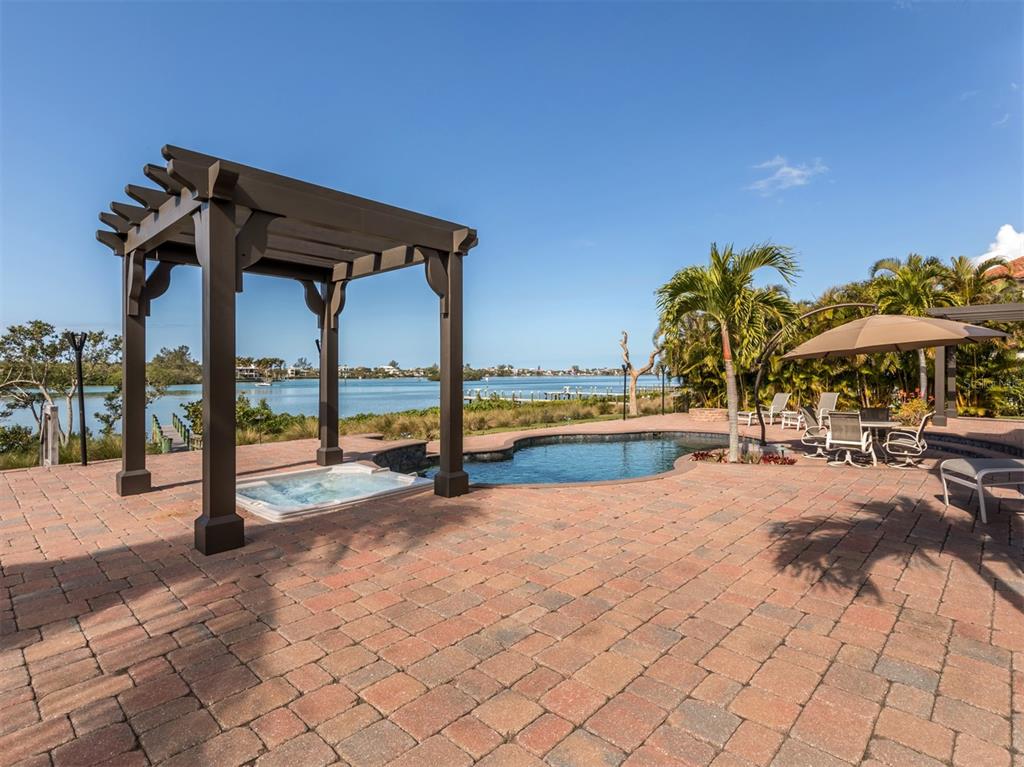 BLACKBURN RIDGE - Residential