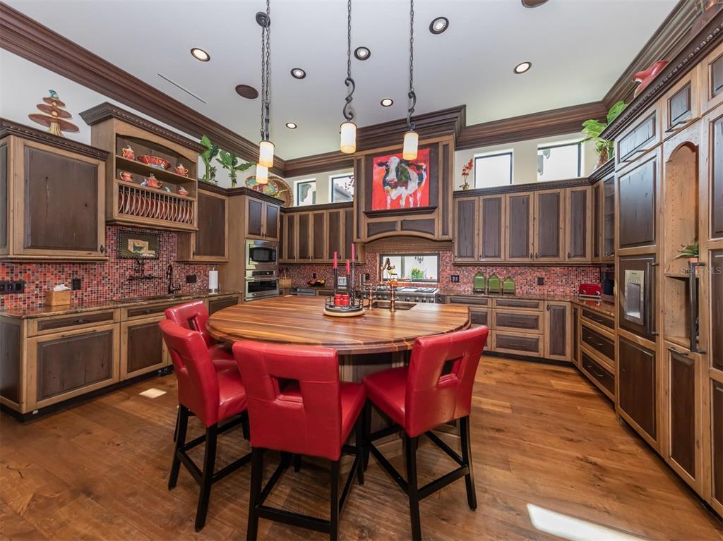 BLACKBURN RIDGE - Residential