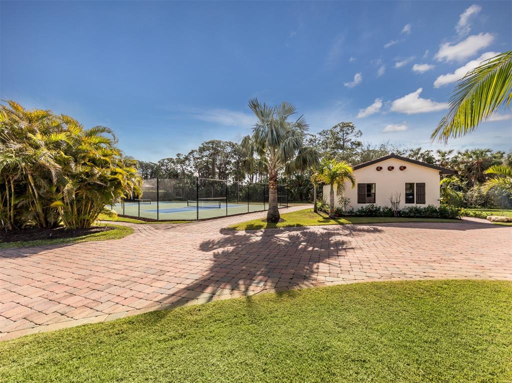 BLACKBURN RIDGE - Residential