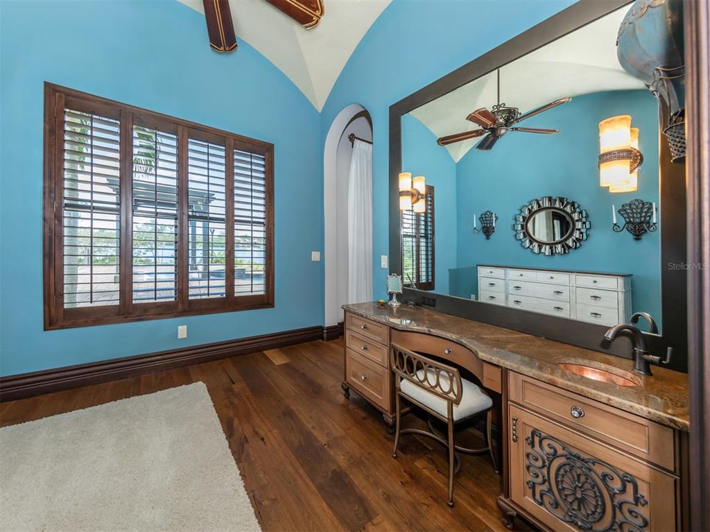 BLACKBURN RIDGE - Residential