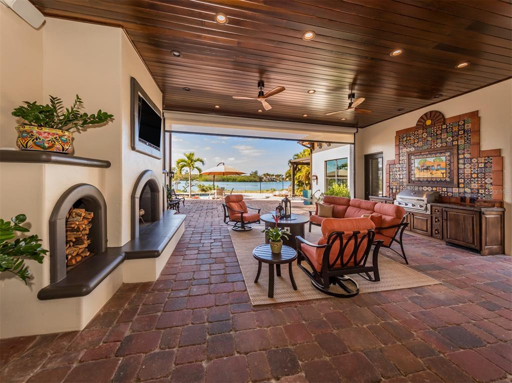 BLACKBURN RIDGE - Residential