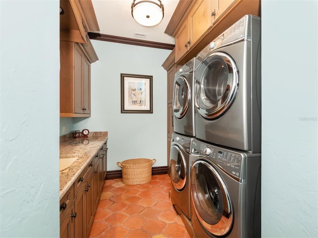 BLACKBURN RIDGE - Residential