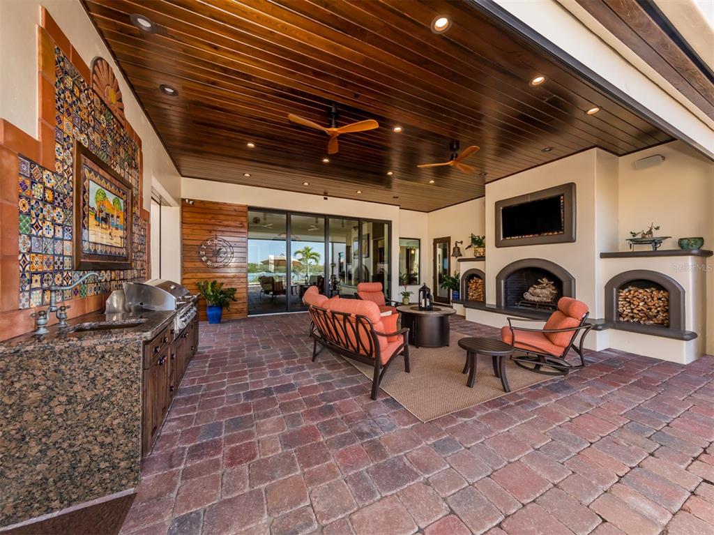 BLACKBURN RIDGE - Residential