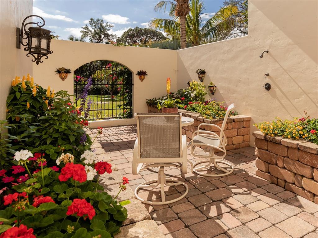 BLACKBURN RIDGE - Residential