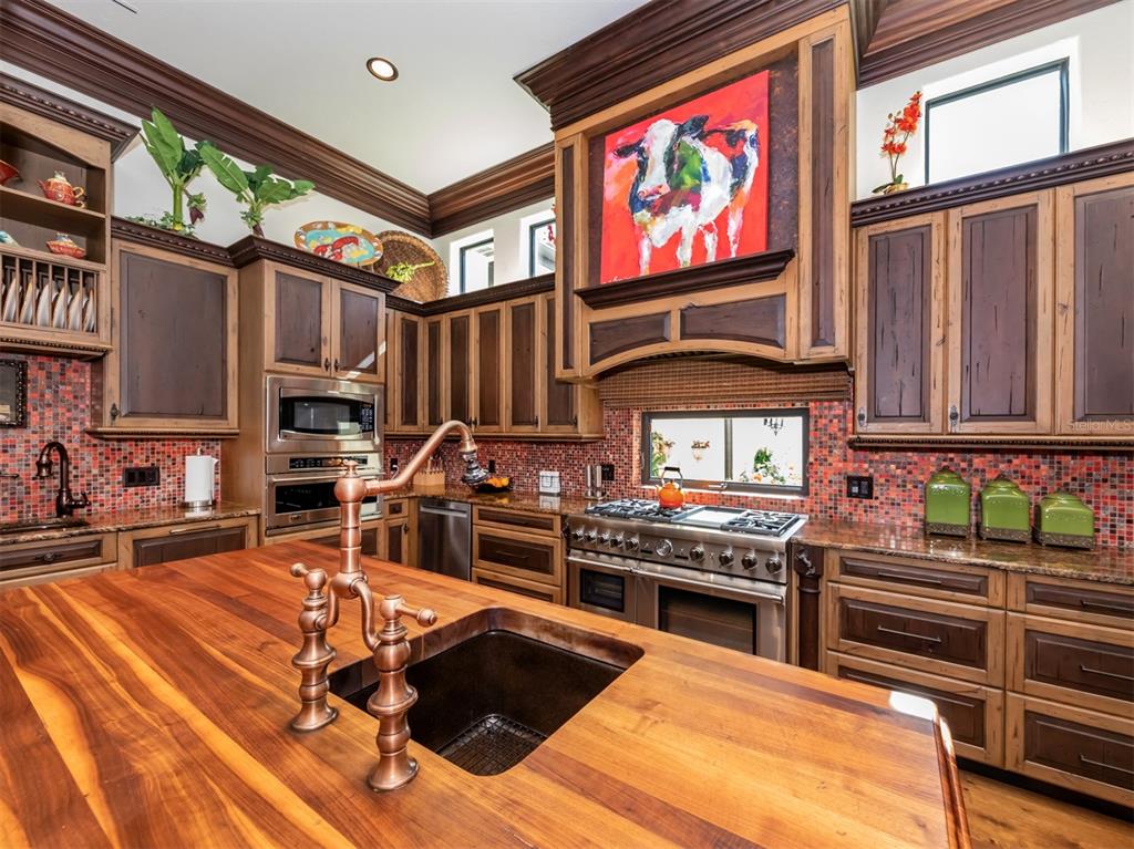 BLACKBURN RIDGE - Residential