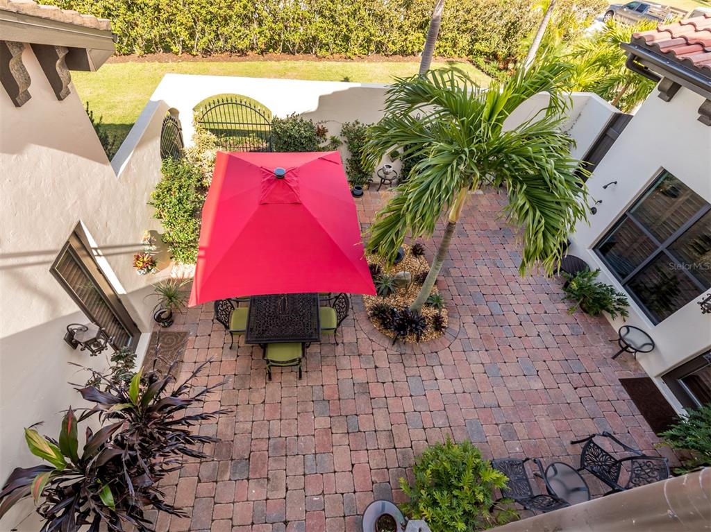 BLACKBURN RIDGE - Residential