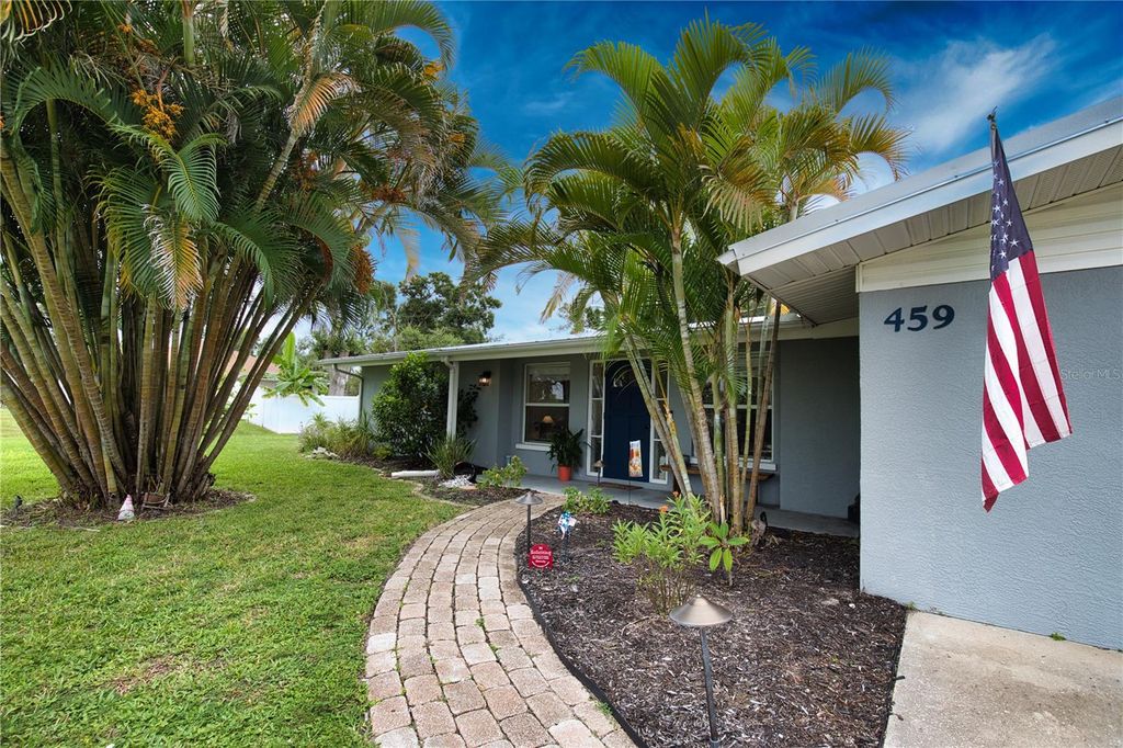 Photo of 459 E Baffin Drive, Venice, FL 34293 (MLS # N6140362)