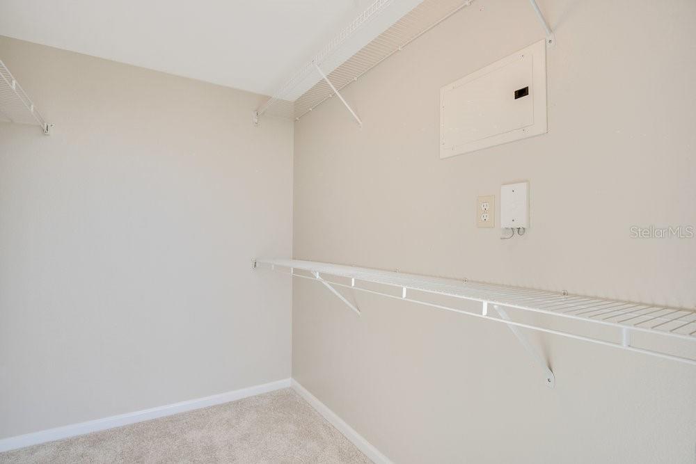 WAVERLY/LK EOLA - Residential