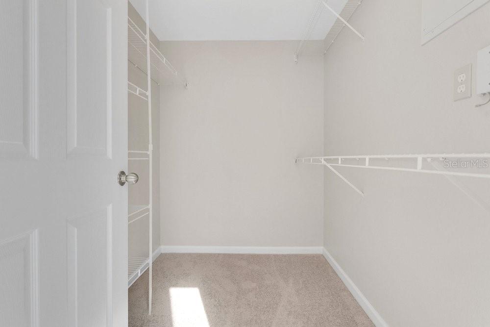 WAVERLY/LK EOLA - Residential