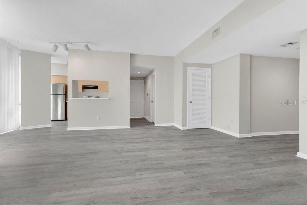 WAVERLY/LK EOLA - Residential