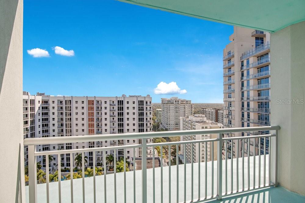 WAVERLY/LK EOLA - Residential