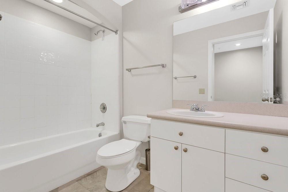 WAVERLY/LK EOLA - Residential