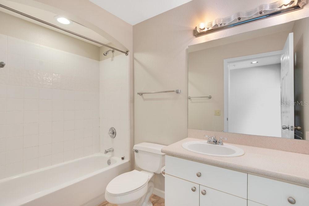 WAVERLY/LK EOLA - Residential