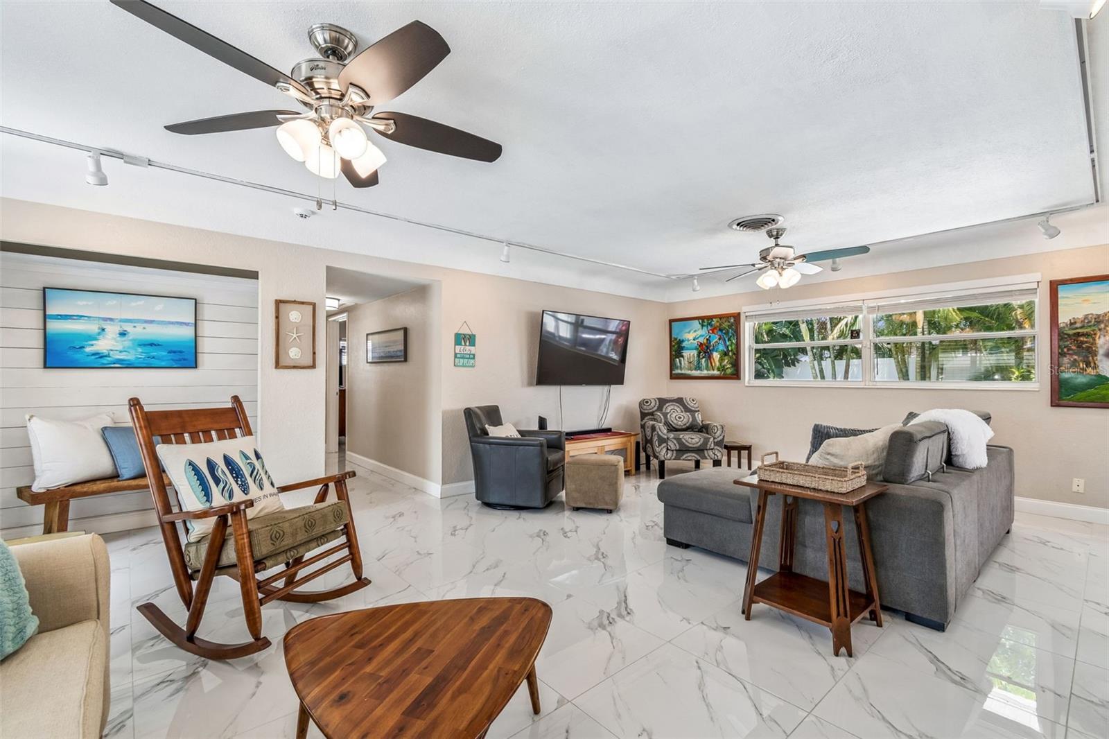 EAGLE MANOR 1ST ADD - Residential