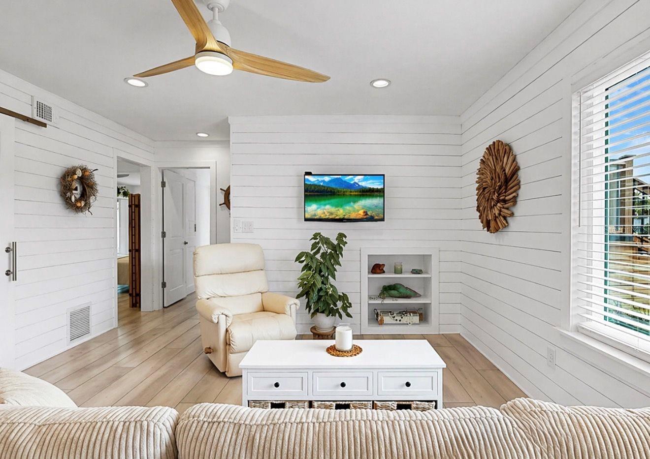 GLENBROOKE - Residential