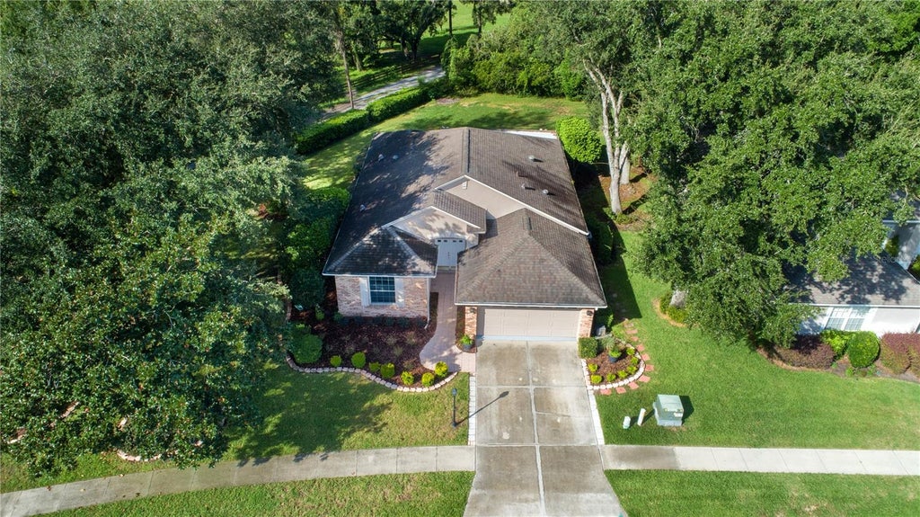 Photo of 8040 Arcadian Court, Mount Dora, FL 32757 (MLS # G5117619)