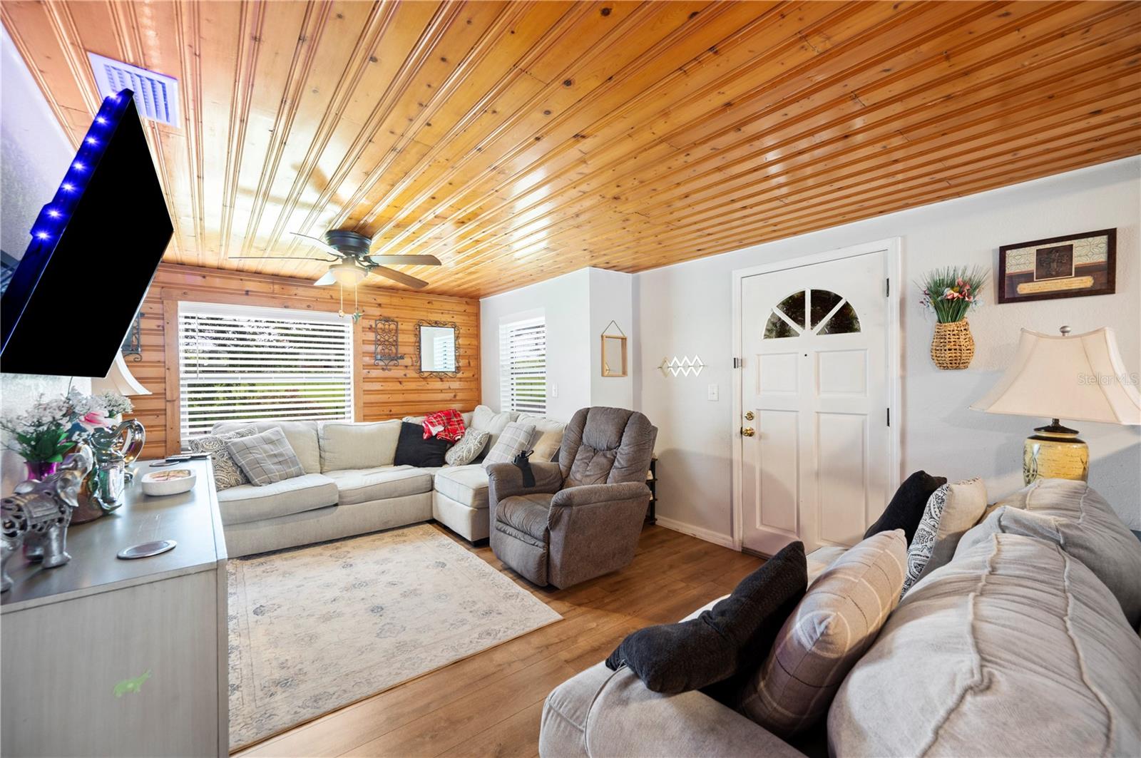 3611 MAXWELL ROAD