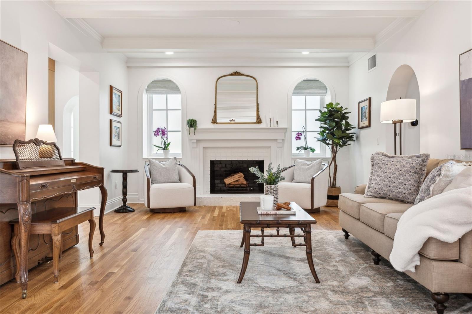 DAVIS ISLANDS - Residential