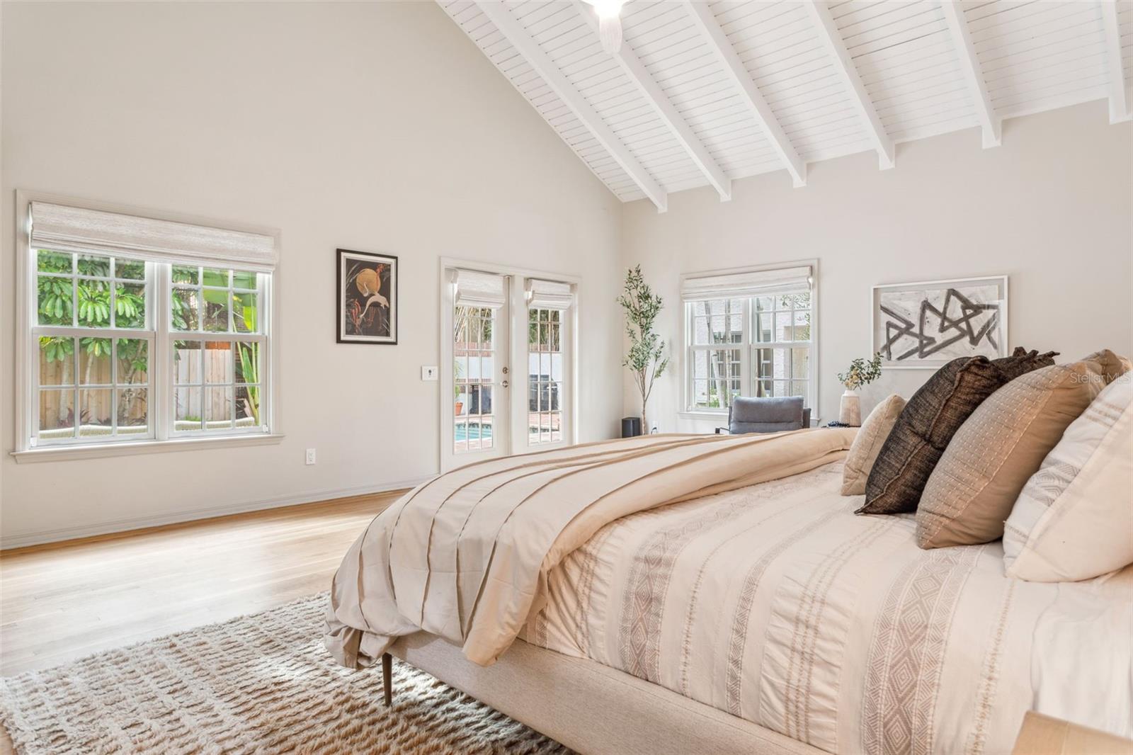 DAVIS ISLANDS - Residential