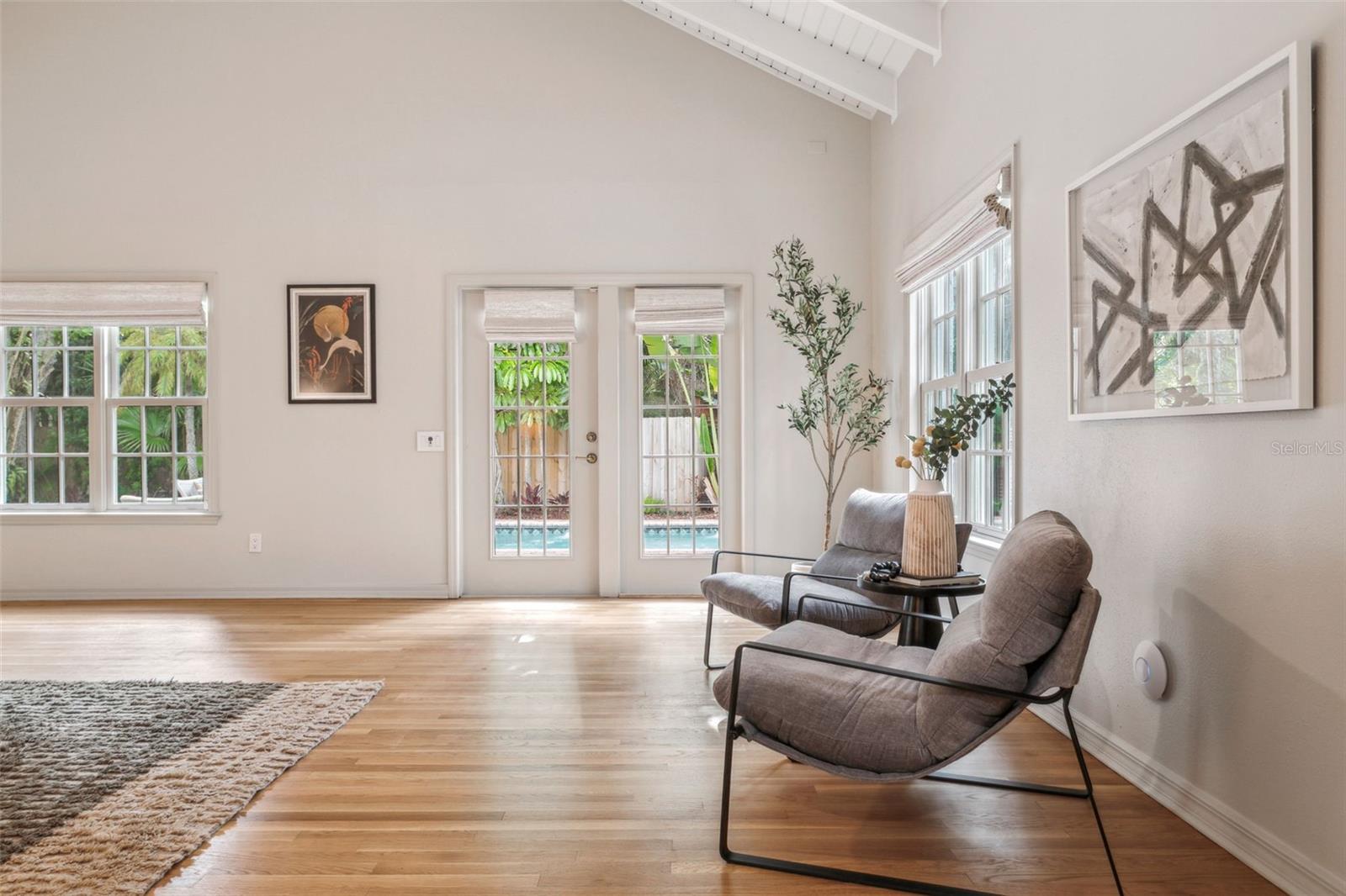 DAVIS ISLANDS - Residential