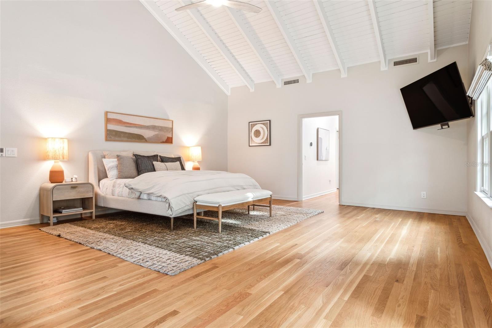 DAVIS ISLANDS - Residential