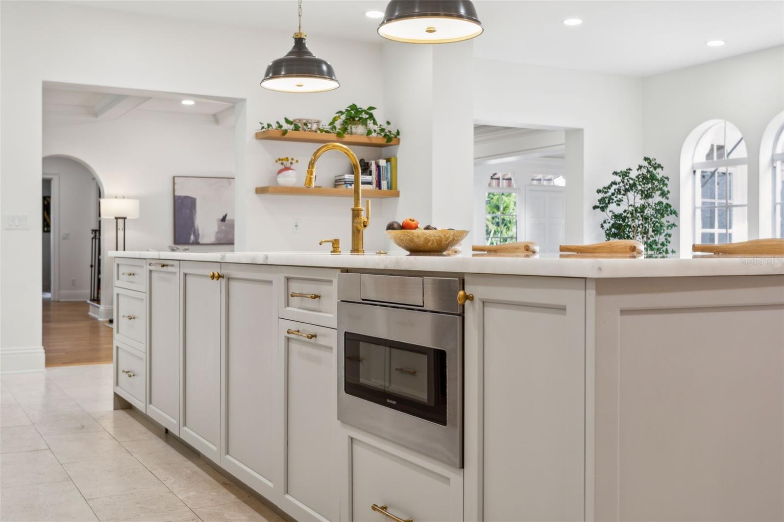 DAVIS ISLANDS - Residential