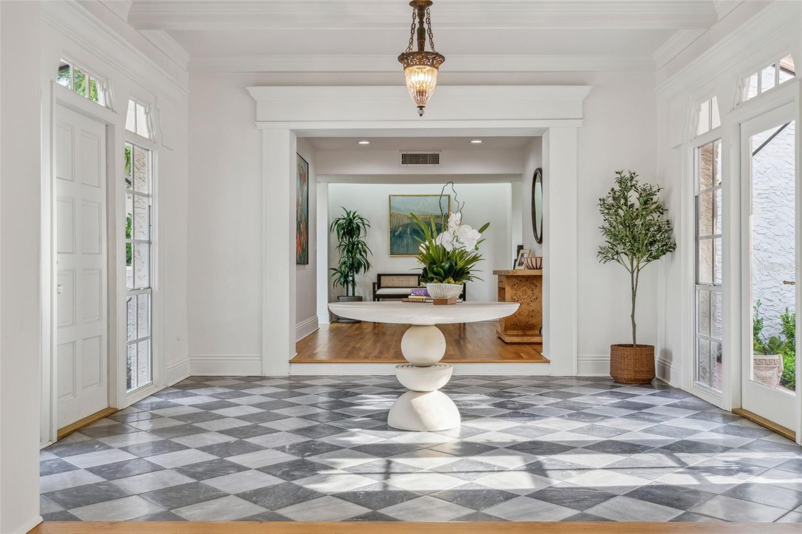 DAVIS ISLANDS - Residential