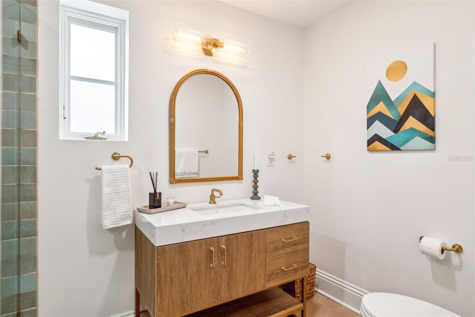 DAVIS ISLANDS - Residential