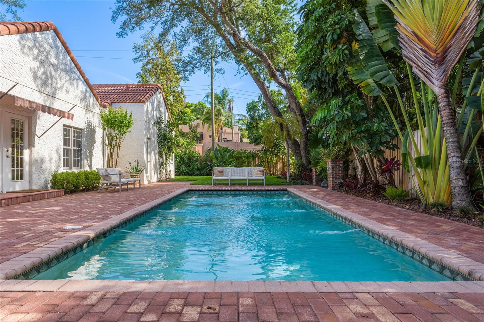 DAVIS ISLANDS - Residential