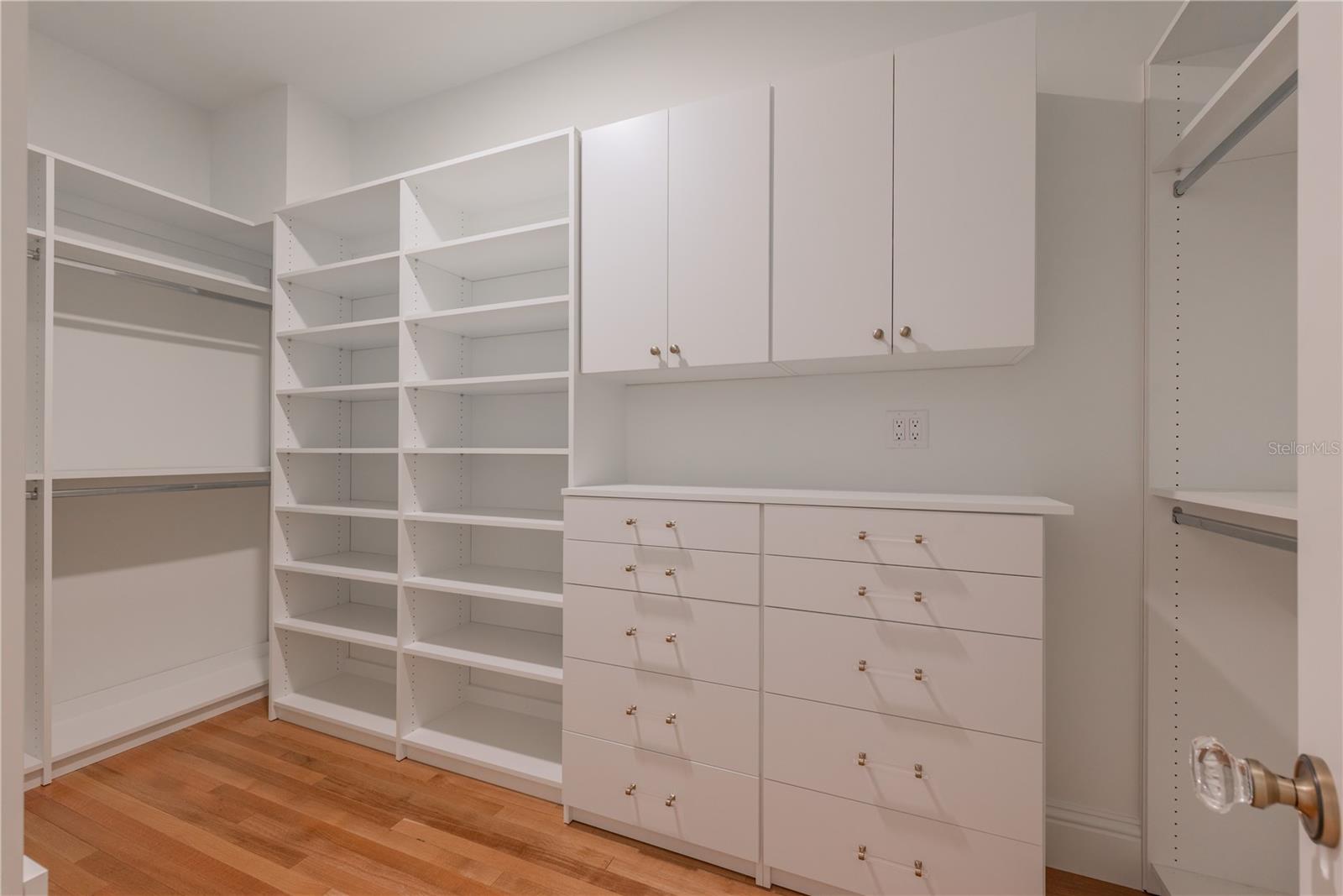 DAVIS ISLANDS - Residential