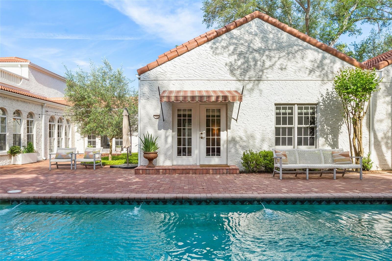 DAVIS ISLANDS - Residential