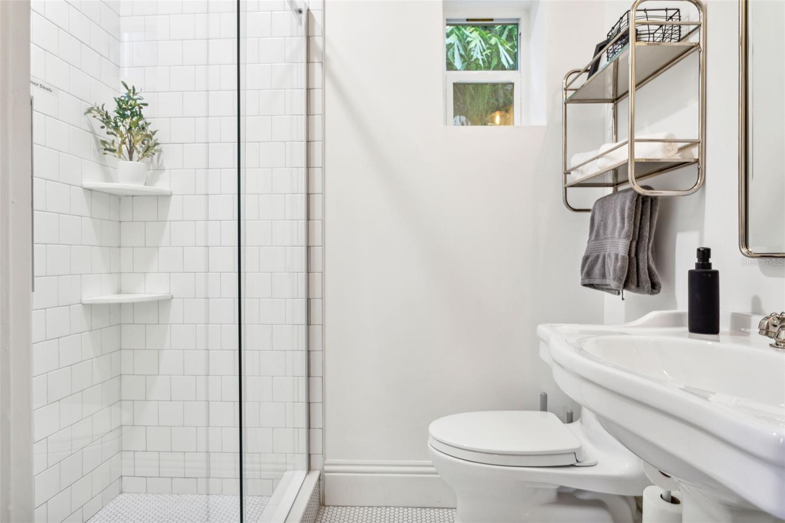 DAVIS ISLANDS - Residential